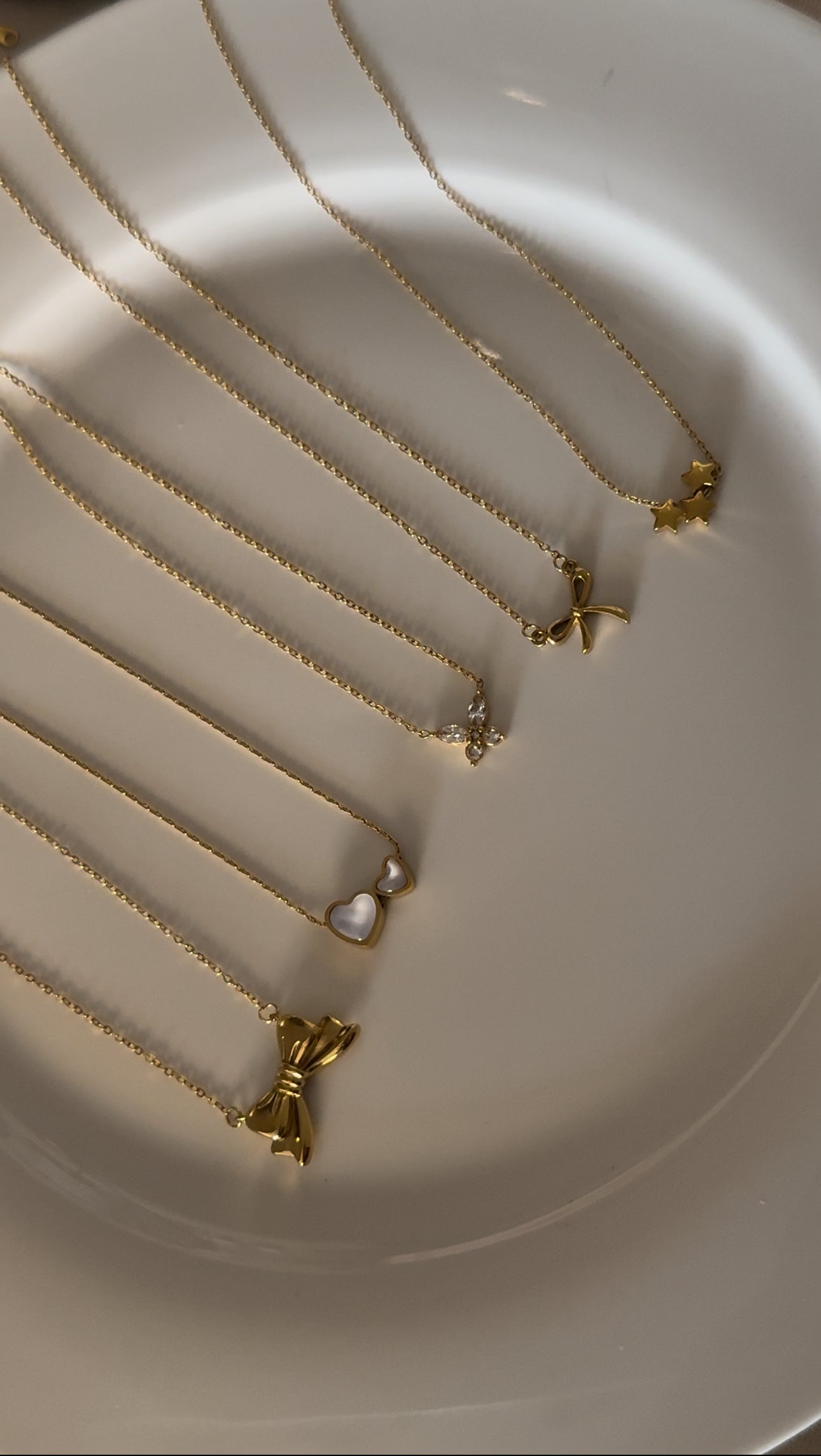 Bow Knot Necklace