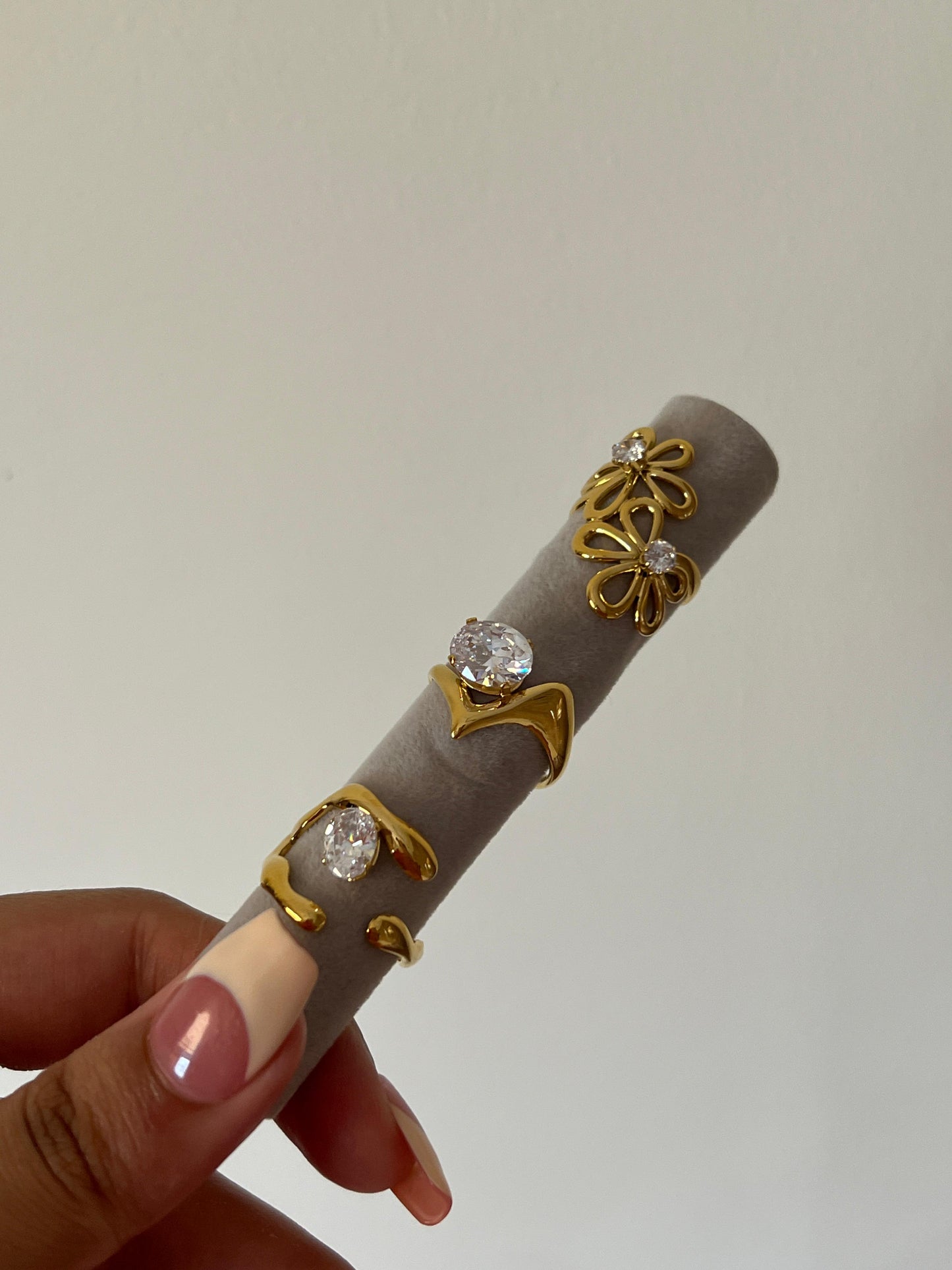 Lustra Ring