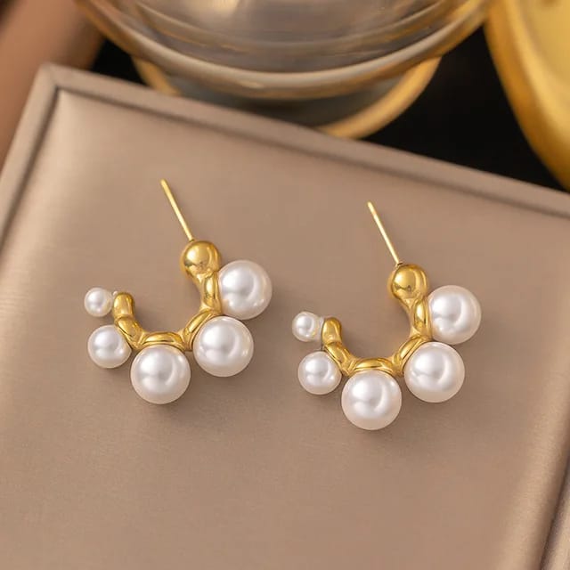 Pearl hoops pair